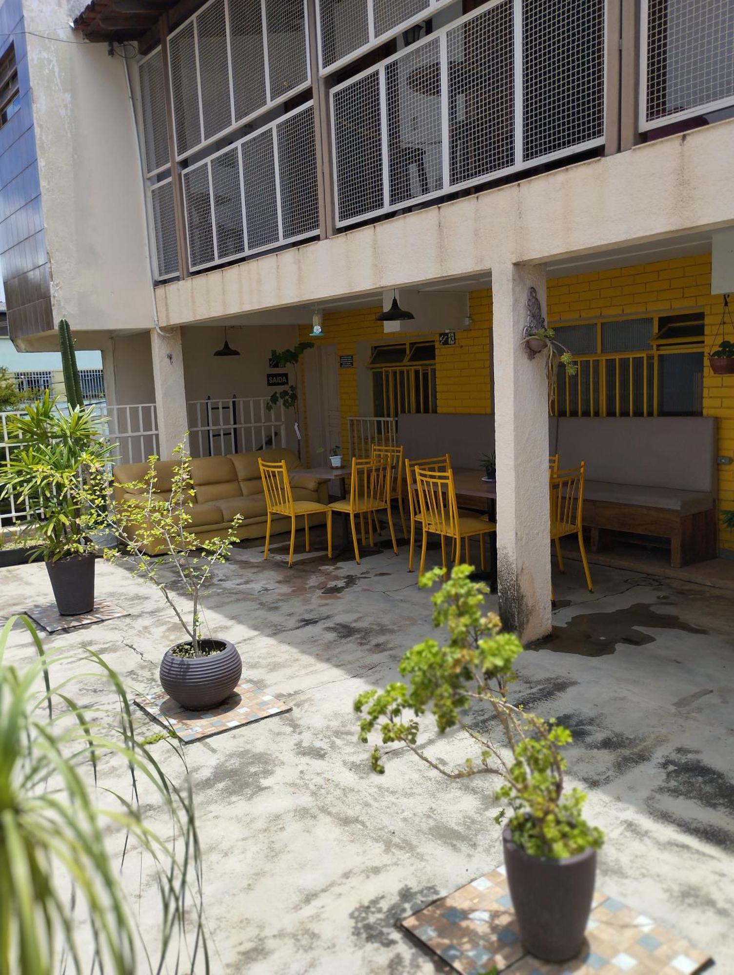 Hostel Flor De Lis