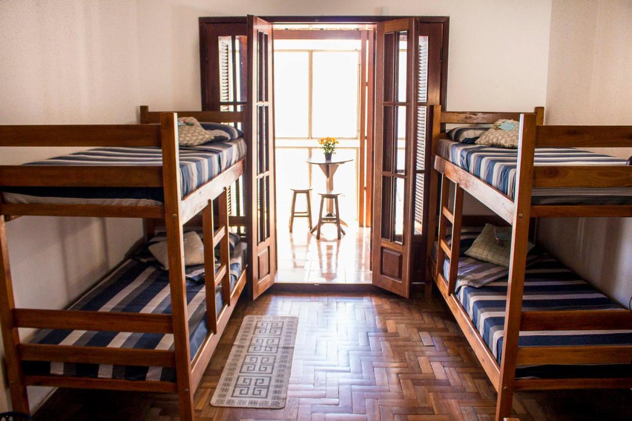 Hostel Flor De Lis *